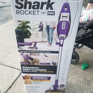 Shark Rocket Pet Pro vaccum